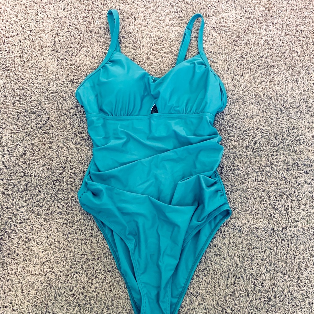 New Cupshe Green one piece XXl